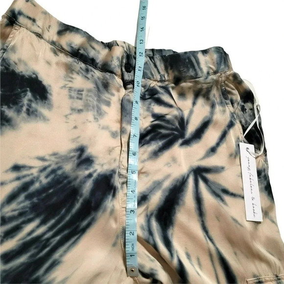YOUNG FABULOUS & BROKE SIZE L JANELLE ANKLE TIE DYE CARGO POCKETS PANTS Women’s - Picture 9 of 12